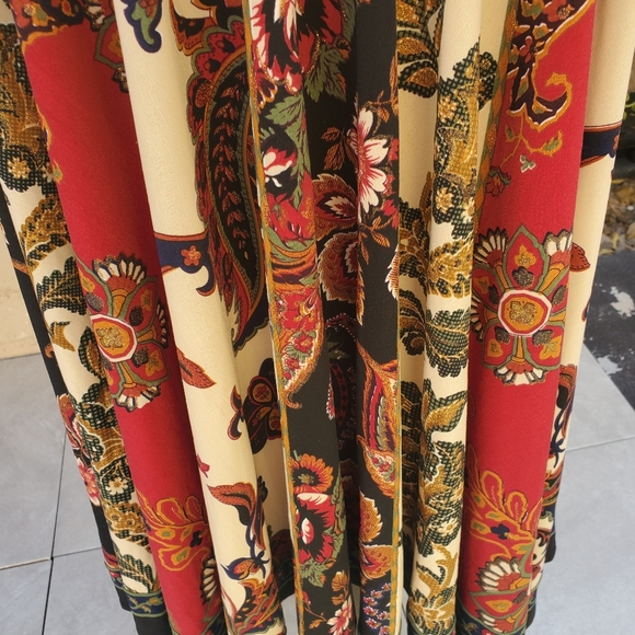 BOSTON Proper Dress w/ 2 FREE ITEMS - Picture 4 of 10